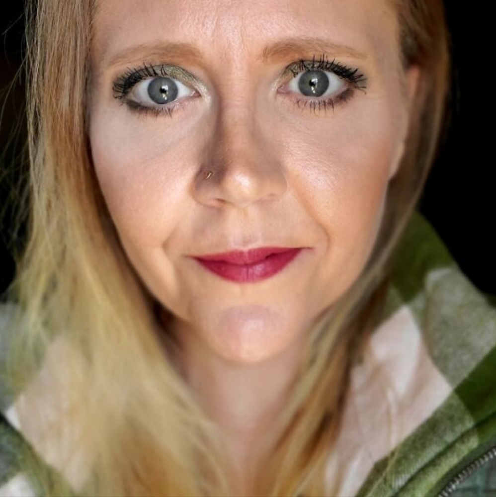 Meet your Posher, Jena